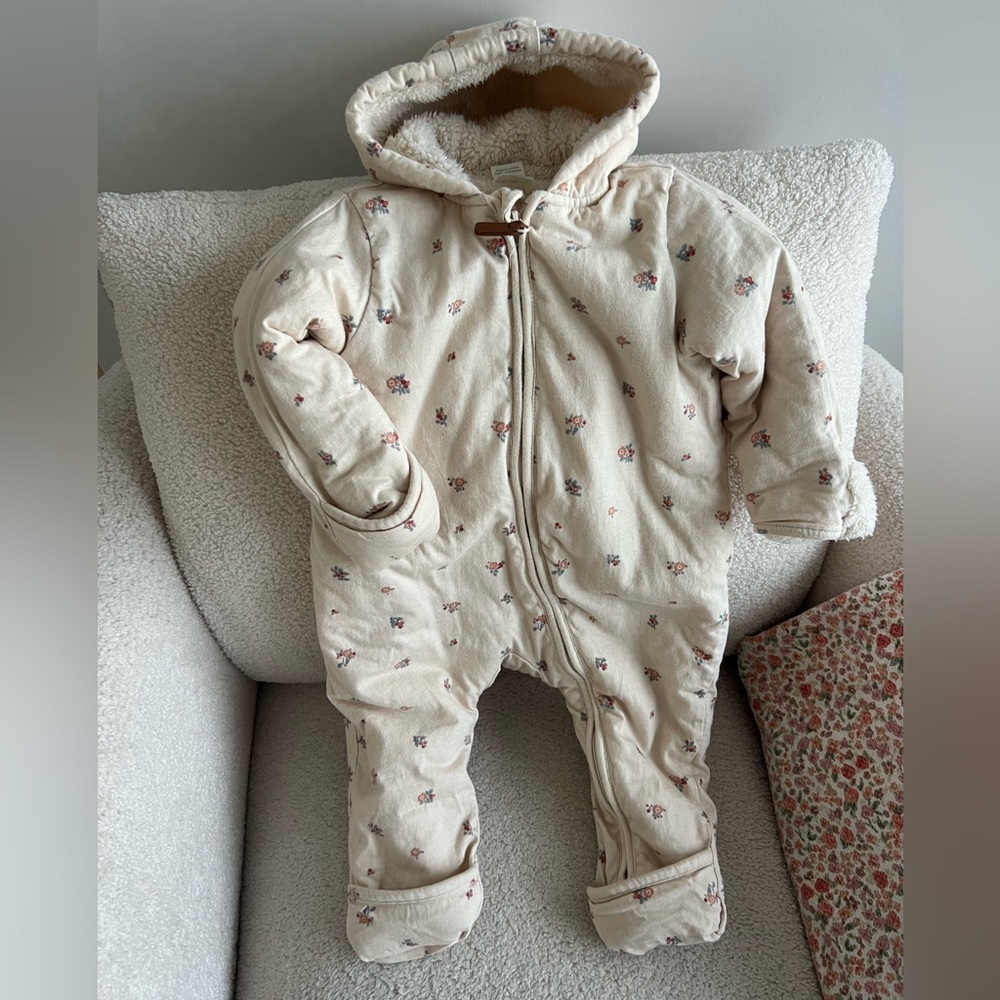 H&M | Floral neutral tones bumping 9m